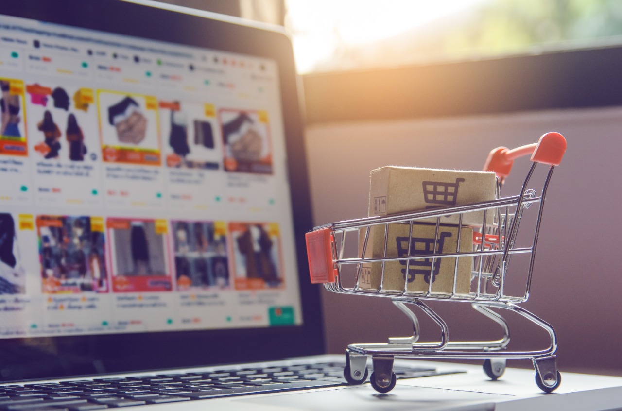 Tips to Enhance the Business Effortlessly via eCommerce Development