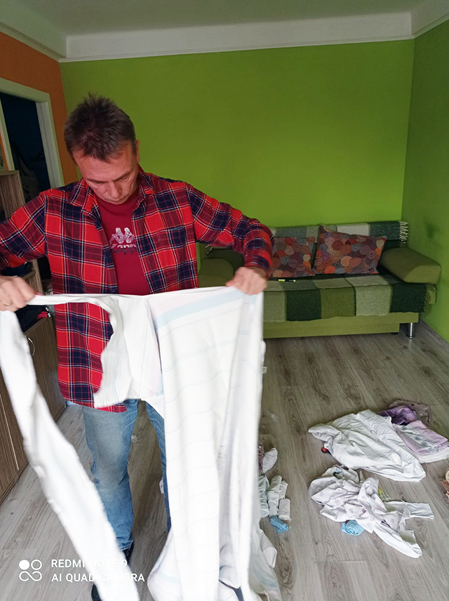 Anton Shulke In Kyiv Making Bandages Out Of Bedding